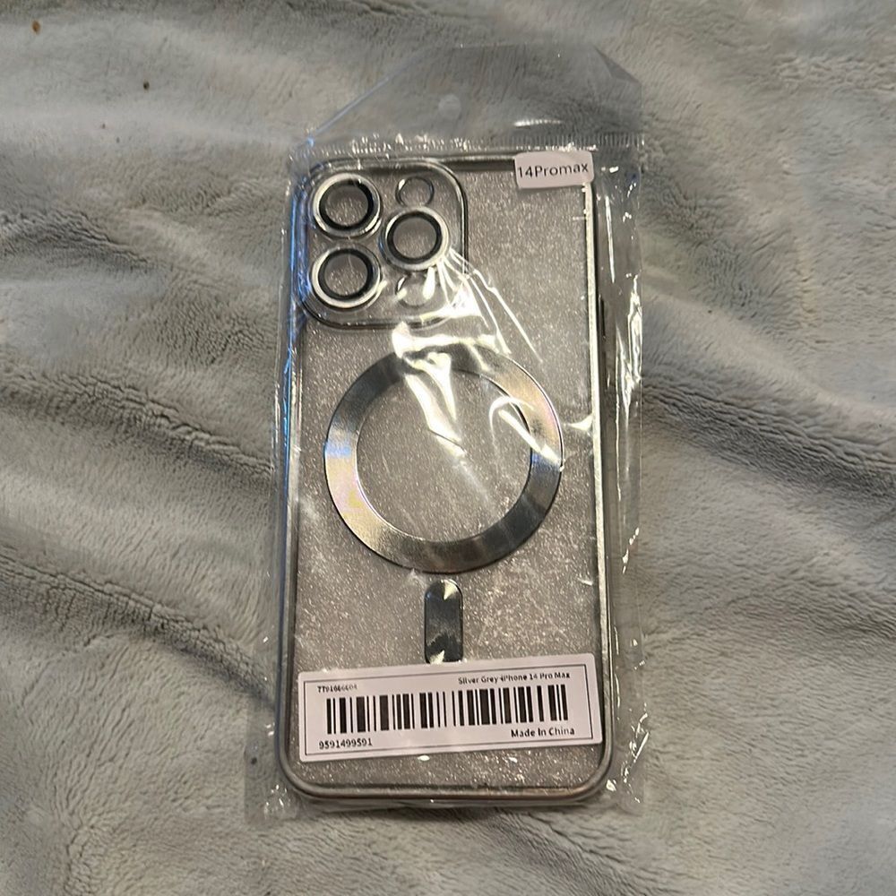 Iphone 14 pro max clear phone cover